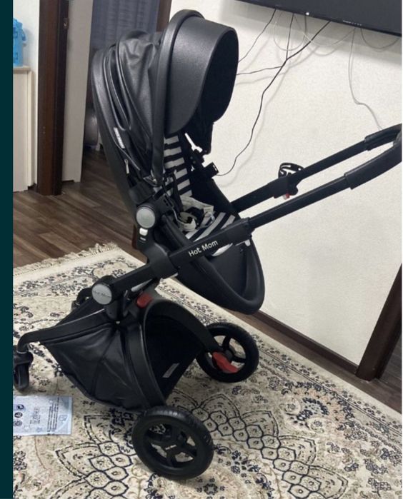 Продам коляску hot mom