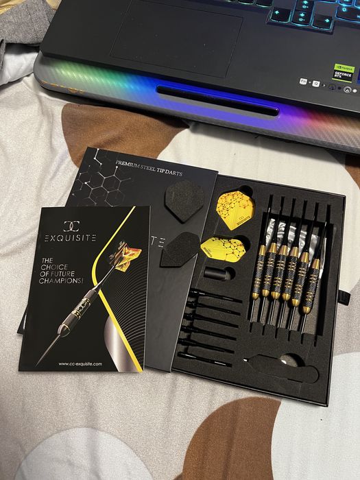 Professional Darts premium set . Set darts