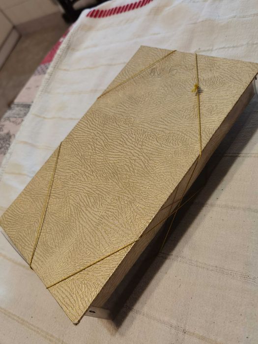 Качествен Български Дамски Козметичен Комплект