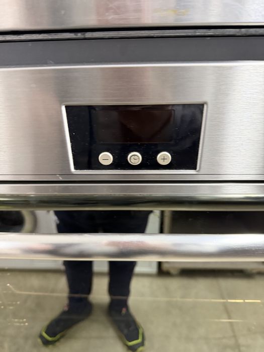 Фурна за вграждане 70 литра Ariston GERMANY ГАРАНЦИЯ