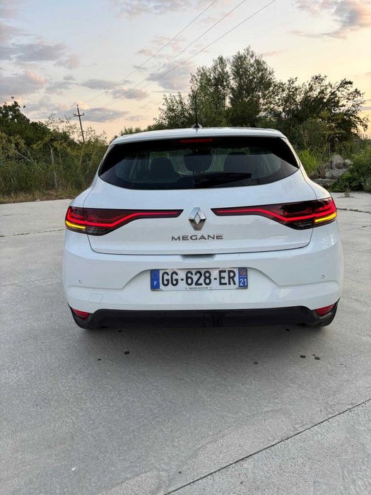 RENAULT Megane 2022 — imagine 3