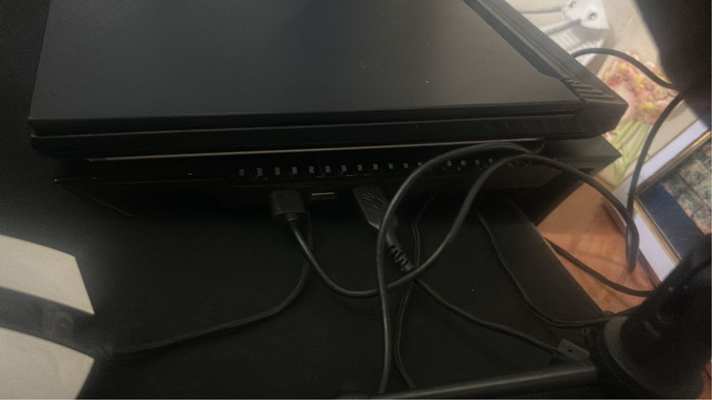 Продам ноутбук ASUS ROG STRIX G15.15.6