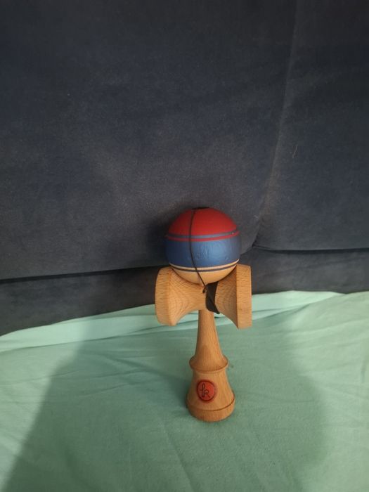 Kendama cu ken europe si tama su lab
