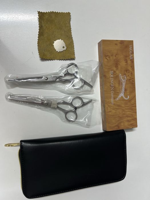 Парикмахерские ножницы