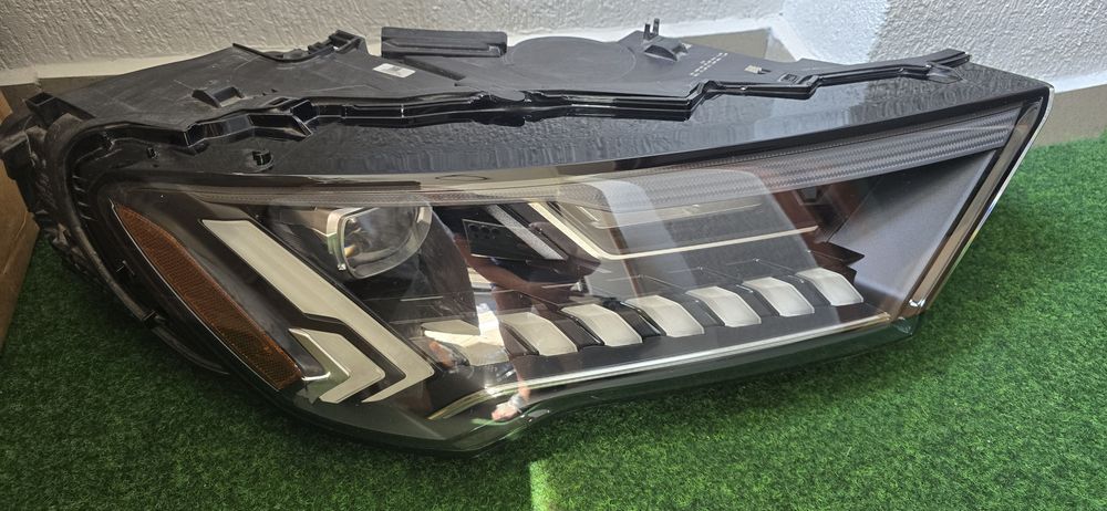 Фар Audi Q7/SQ7 4M Facelift Matrix LED, USA-Canada