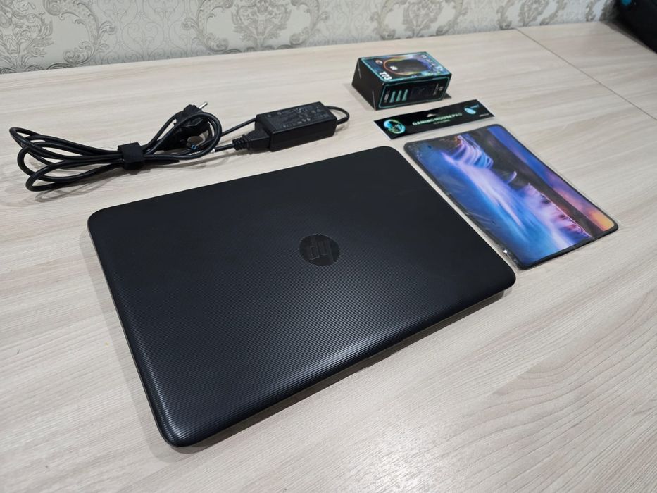 HP, Core i3, Ram 8Gb, SSD 64Gb, HDD 500Gb, AMD Radeon 2Gb