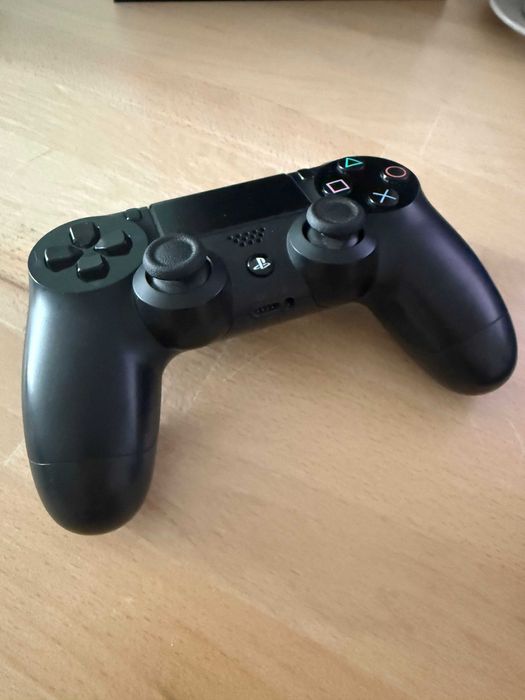 DualShock 4 (Sony Playstation 4)
