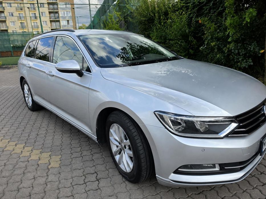 Volkswagen Passat Volkswagen Passat B8 Variant 2.0 TDI 150 CP DSG 2019,204.500 km