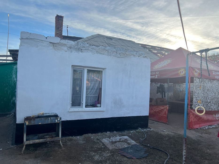 Продам пол дома на 64 квартале