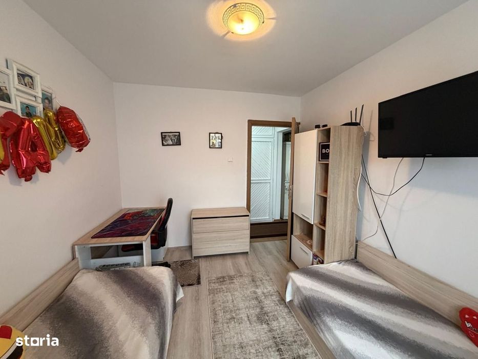 Apartament 3 camere decomandat 70 mp Crângului + Garaj