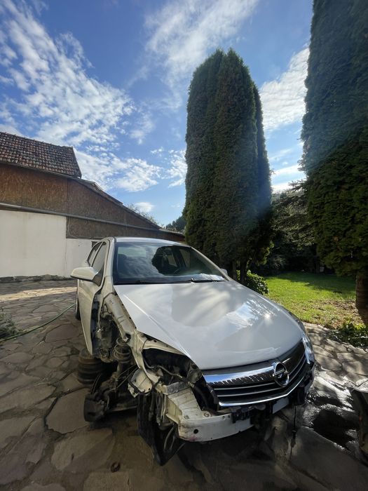 Vand Opel astra H 1.7 CDTI avariat