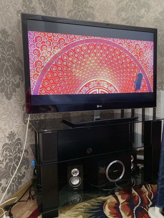 Телевизор LG продам