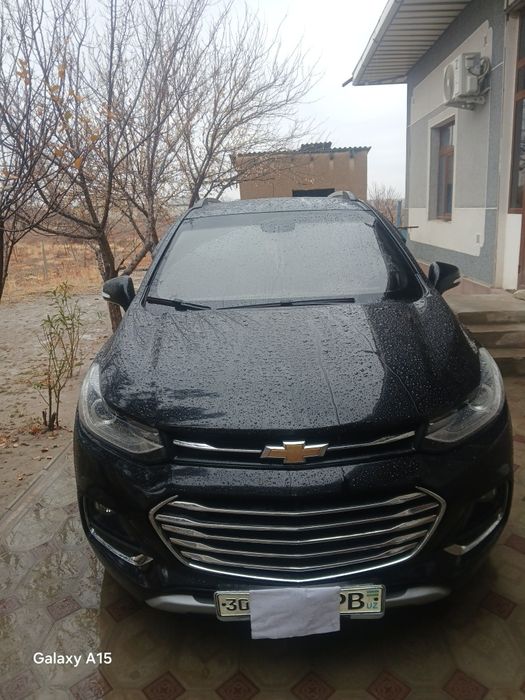 Treker Chevrolet 2019-yil premer