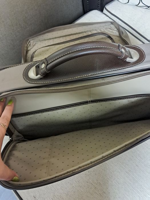 Чантата или малко куфарче Samsonite