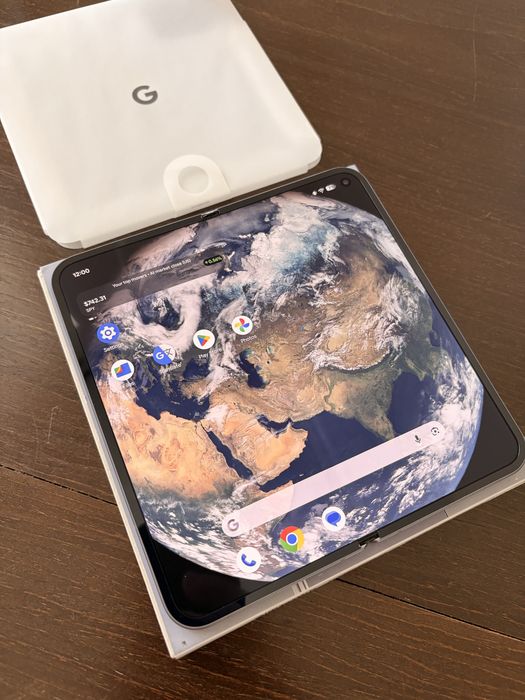 Pixel 10 Pro Fold 512 Gb, как новый, телефону месяц