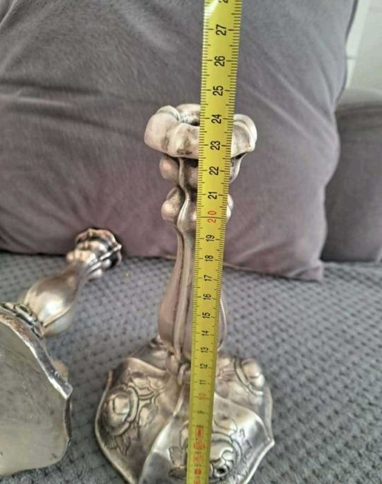 Сребърни свещници