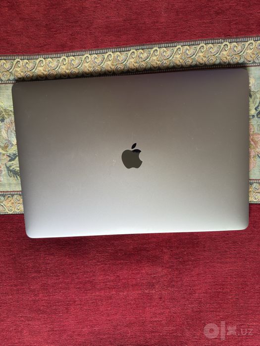 MacBook Pro 2018, 16/512 15,4 retina Срочно!