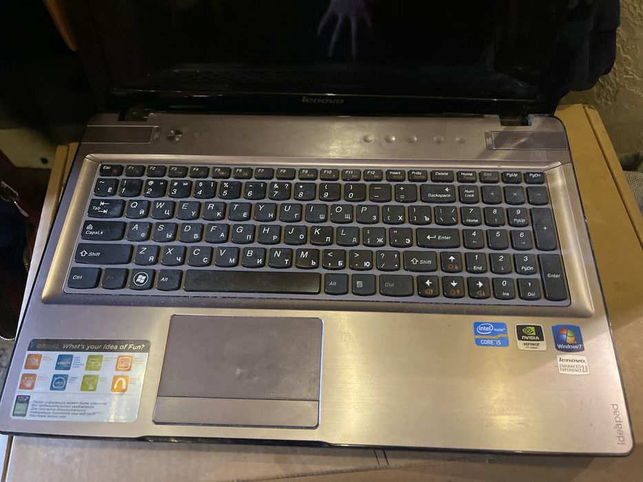 Продам 2 ноутбука PRESTGIO и LENOVA