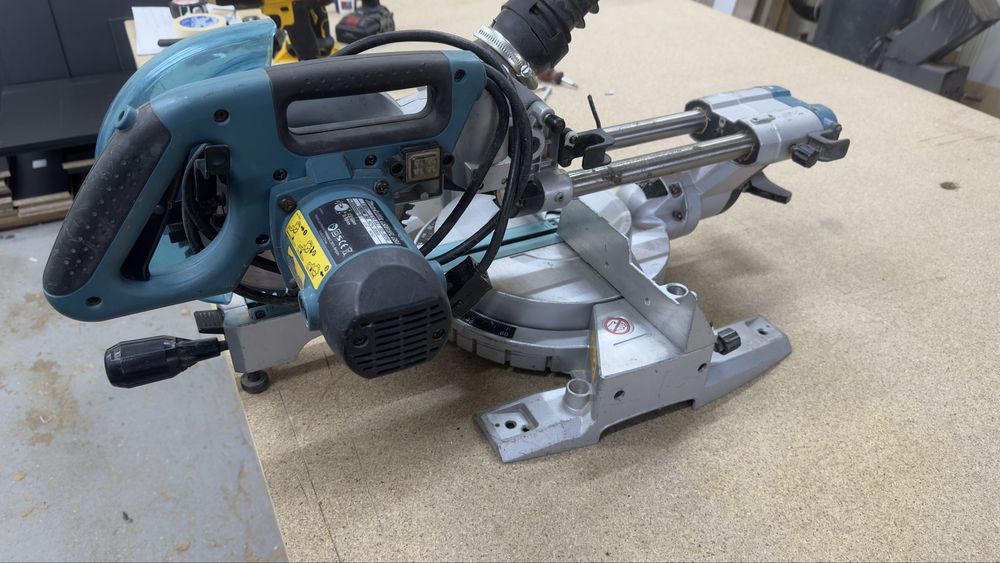 Циркуляр Makita LS0815FL GBA