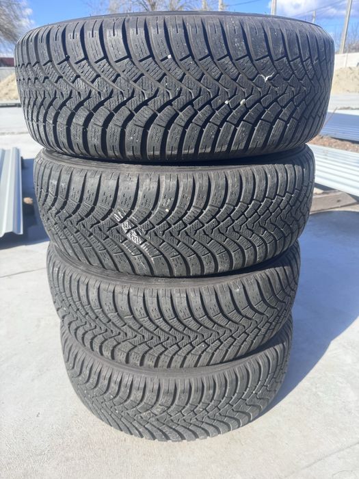 Vand jante cu anvelope iarna de Polo