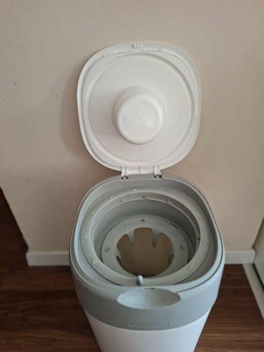 Кош за памперси Tommee Tippee