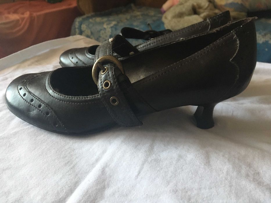 продам туфли женские разные