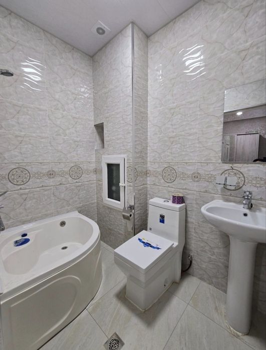 1 xonali yangi novostroykadan dom sotiladi