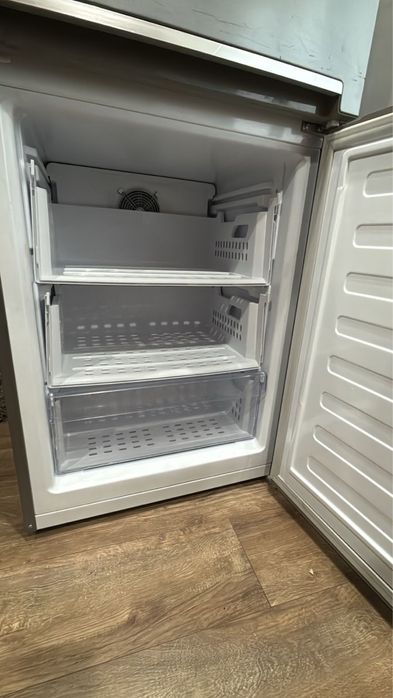 Холодильник Beko нерабочий