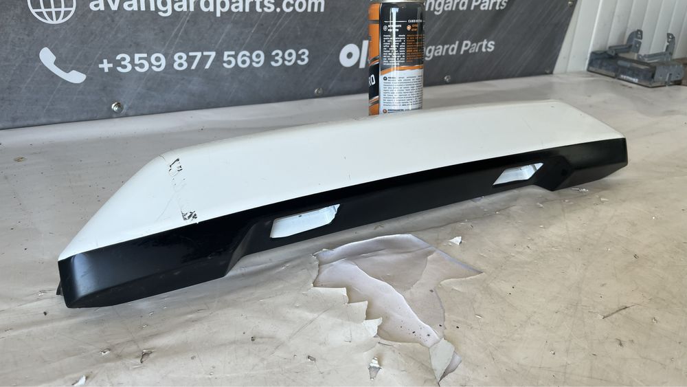 Задна лайстна над регистрационна табела Ford Transit Coustom 2018