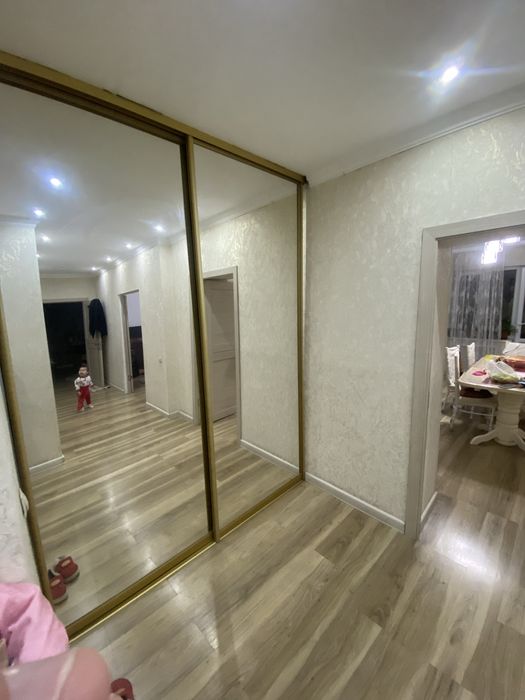 Купе шкаф с раздвижными зеркалом