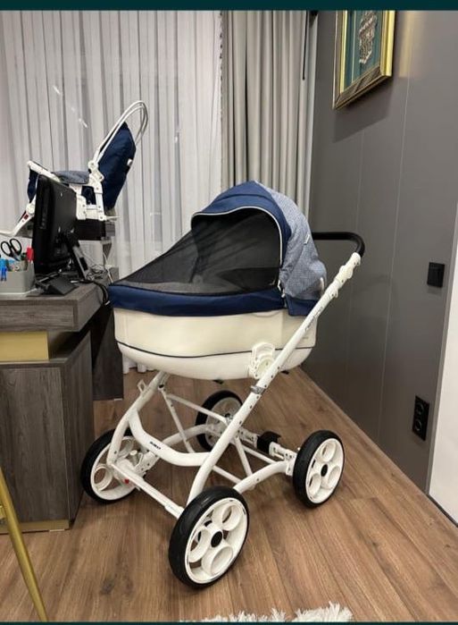 Коляска в отличном состоянии цена 30 000 тг