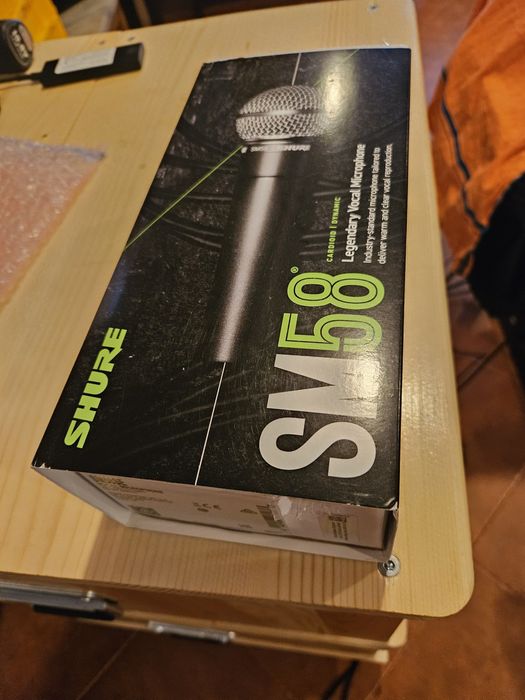 Microfon dinamic Shure SM58S NOU!