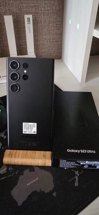 Продам Samsung S23 Ultra