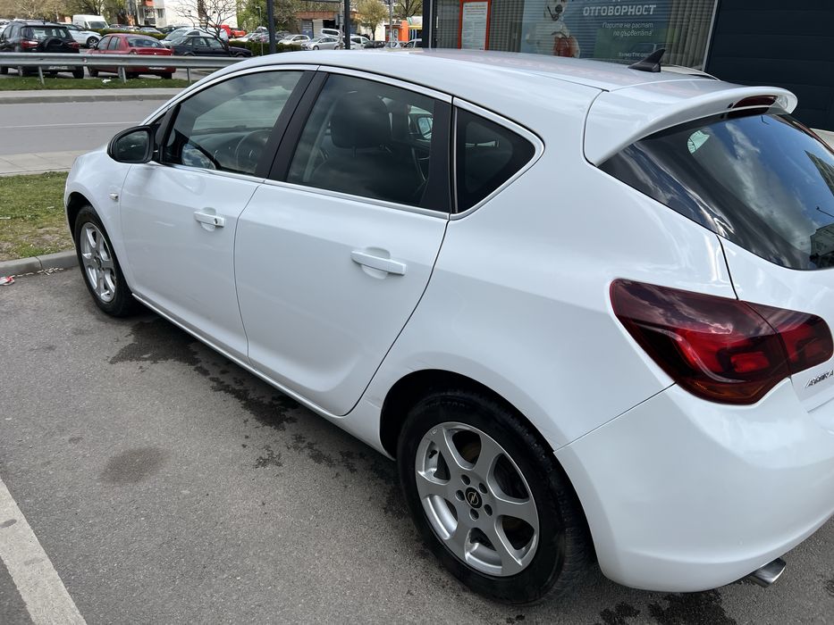 Opel astra J, 1.4 turbo 140 к.с.