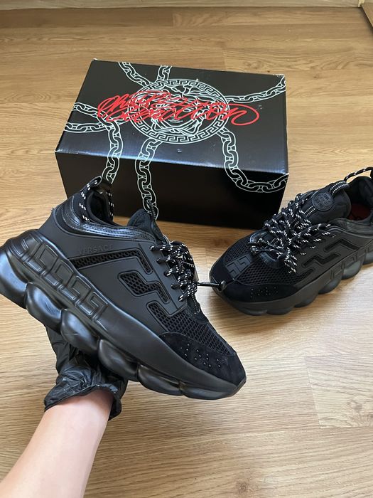 versace chain reaction