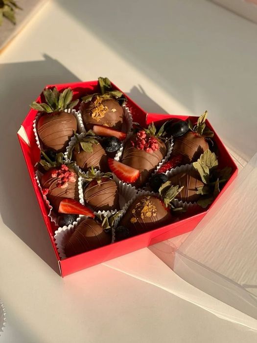 Сердце коробка для клубники