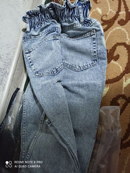 Продам джинсы на подростков
