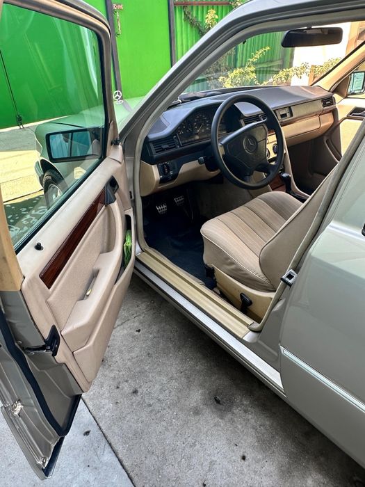 Мерседес Бенс W124 M111