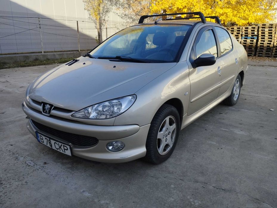 Peugeot 206 Sedan 1,4 benzina