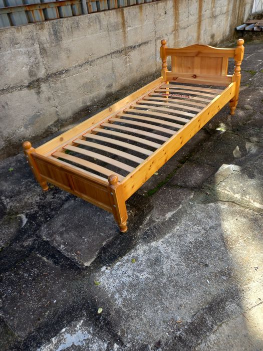 Легло за матрак 82/190