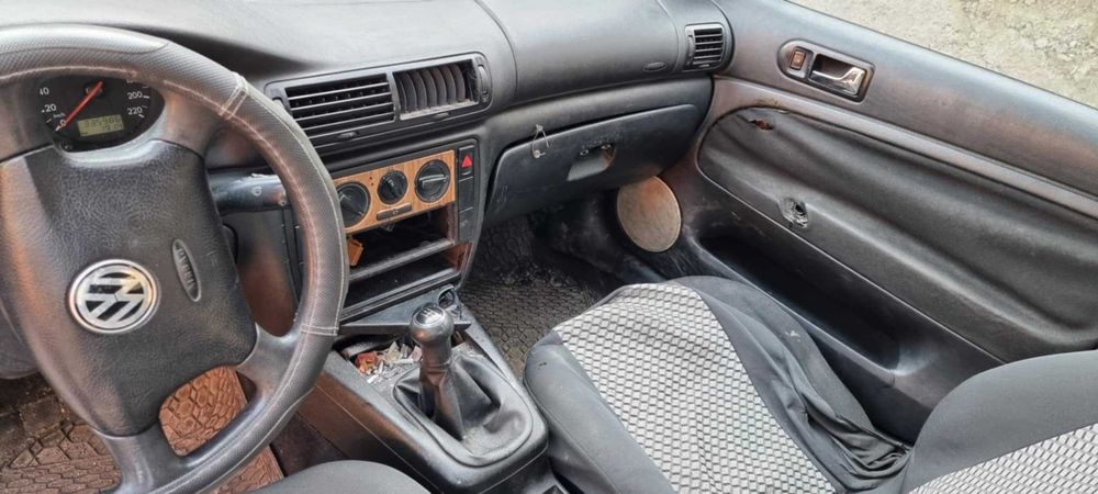 Фолцваген  Пасат  1.9  тди