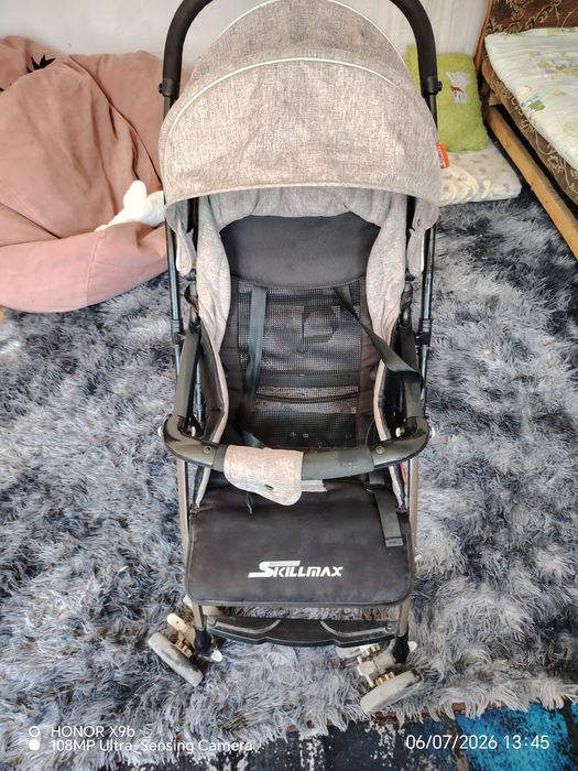 Срочно продам летнюю коляску