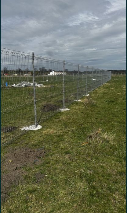 Realizam garduri la comanda