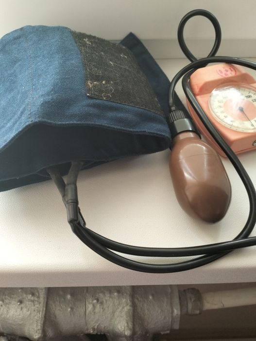 Продам танометр механический