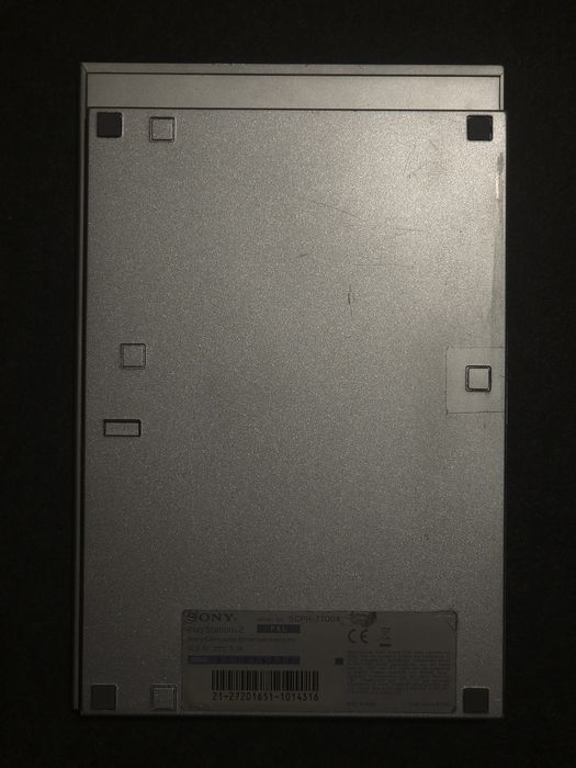 Consolă PlayStation 2 Slim SCPH-77004 Silver, în stare perfectă