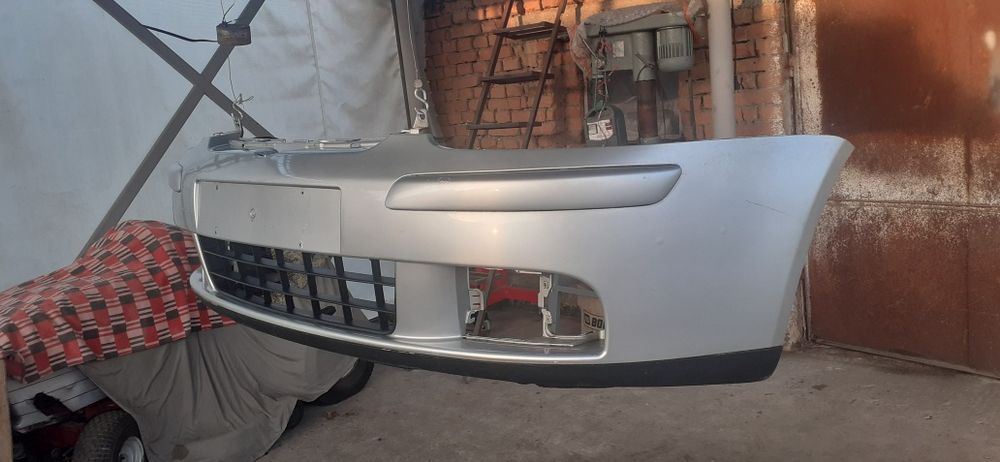 Предна броня голф 5