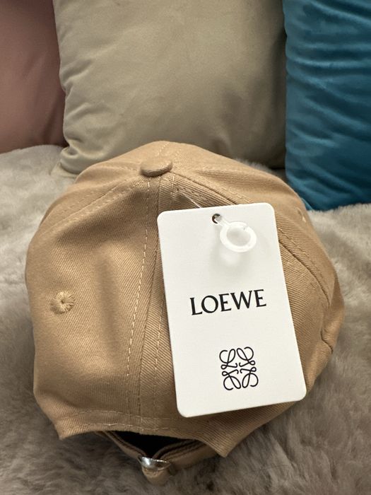 Sapca noua LOEWE