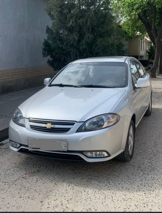 Sotiladi Jentra 3 poz Avtomat Gaz Metan 4 pok Xolati Yaxshi