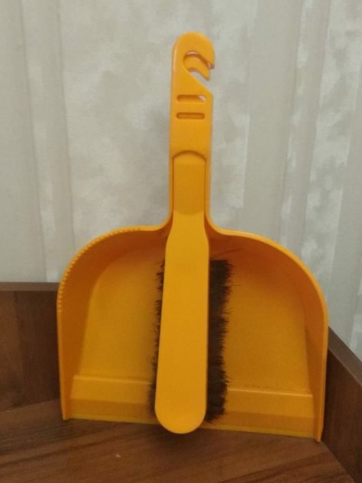 Щипцы, совок и щетка