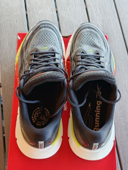 Reebok floatzig double